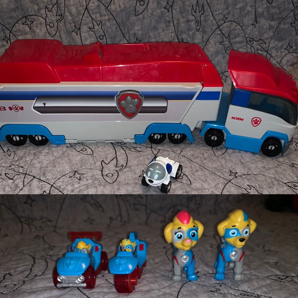 Paw Patrol Launch N Haul with Characters